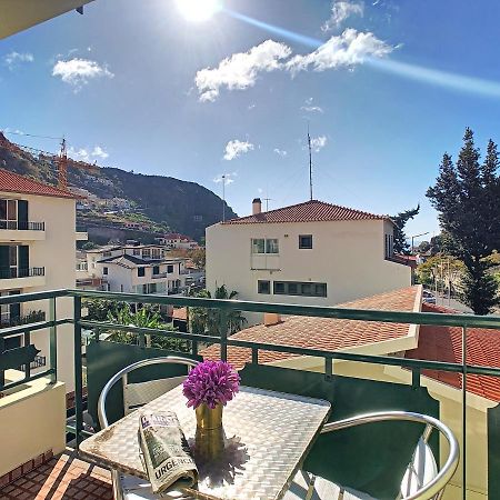 Sea N' Sun Apartment By Lovelystay Ribeira Brava Esterno foto
