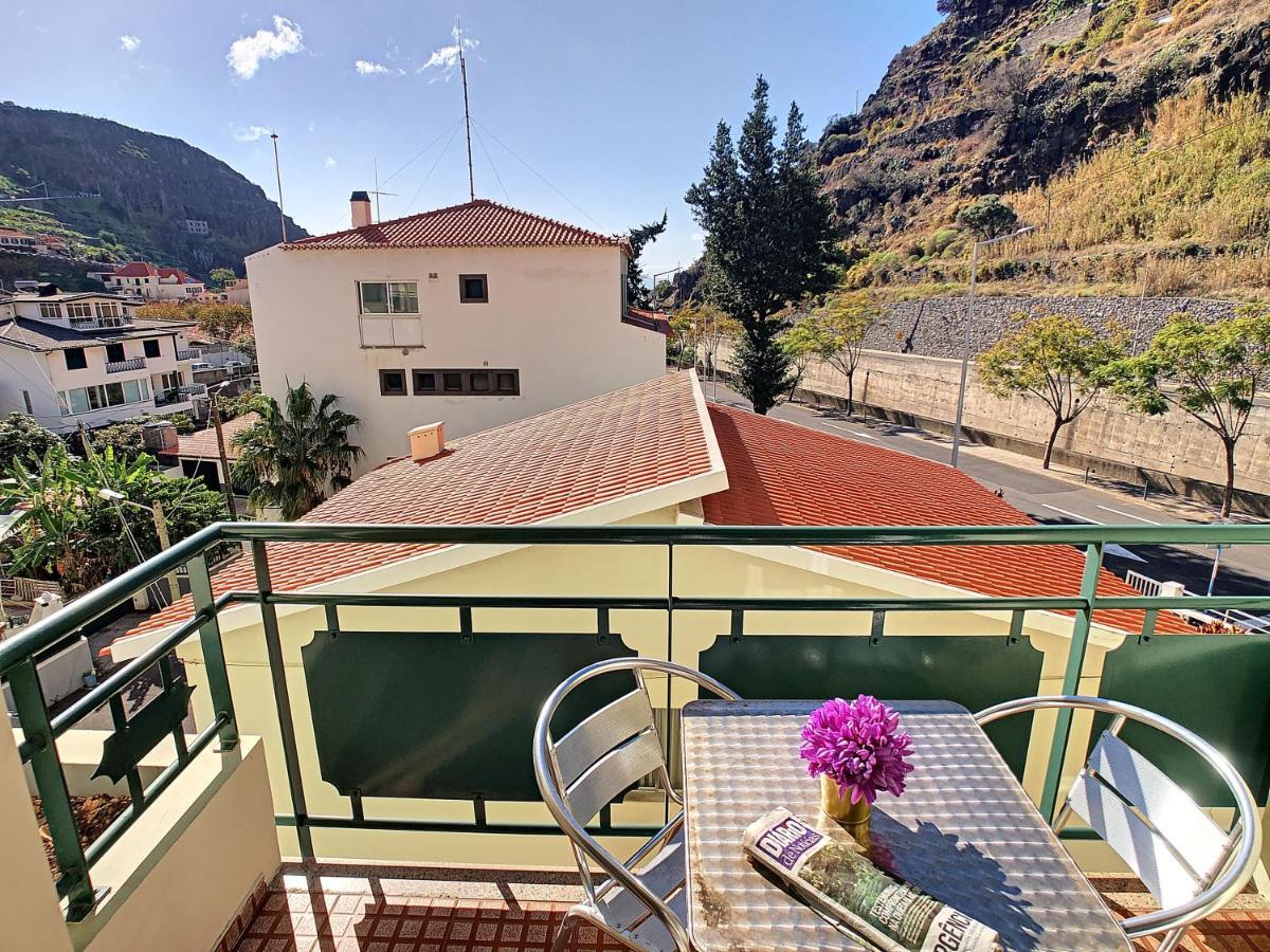 Sea N' Sun Apartment By Lovelystay Ribeira Brava Esterno foto