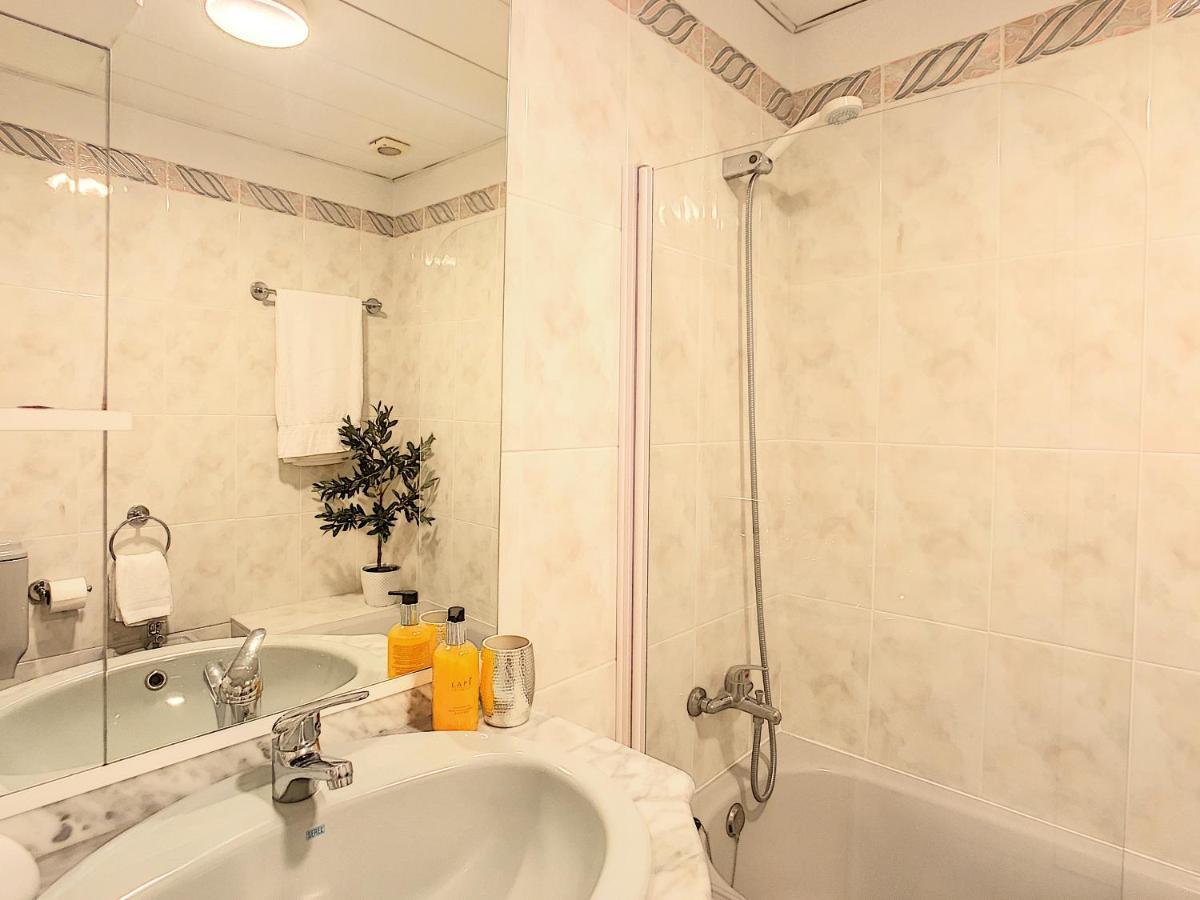 Sea N' Sun Apartment By Lovelystay Ribeira Brava Esterno foto